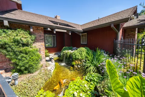 6251 Riverside Dr, Redding, CA 96001 photo 2
