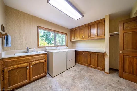 6251 Riverside Dr, Redding, CA 96001 photo 44