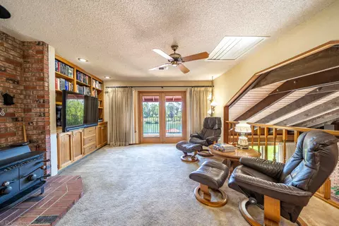 6251 Riverside Dr, Redding, CA 96001 photo 33