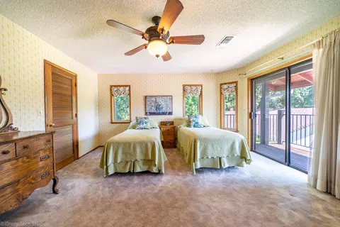 6251 Riverside Dr, Redding, CA 96001 photo 37