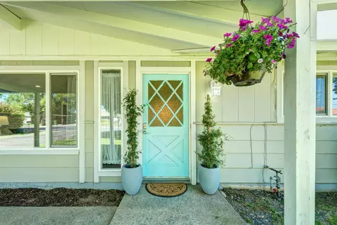 3045 Valentine Ln, Redding, CA 96001 photo 5
