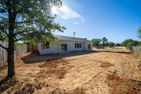 2015 Juarez Ln, Redding, CA 96003 photo 18