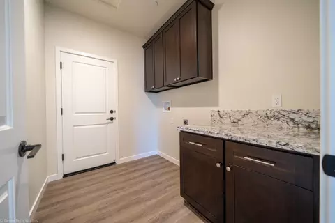 2015 Juarez Ln, Redding, CA 96003 photo 17