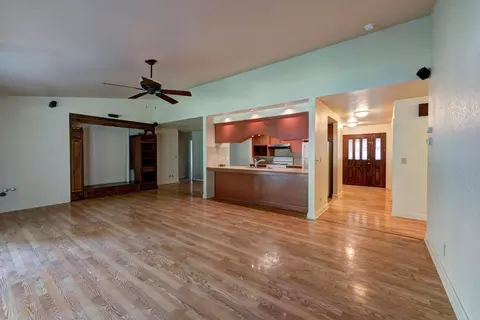 549 Country Oak Dr, Redding, CA 96003 photo 9