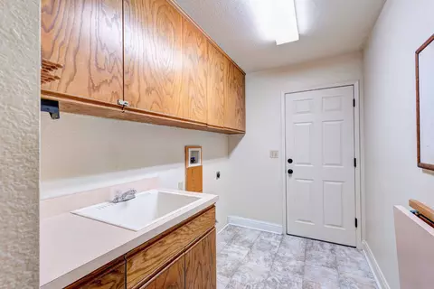 549 Country Oak Dr, Redding, CA 96003 photo 27