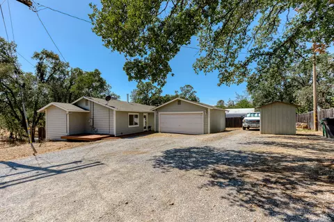 9472 Kena Ln, Redding, CA 96003 photo 1