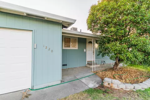 1220 S Jackson St, Red Bluff, CA 96080 photo 2