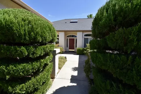 4605 Clark River Dr, Redding, CA 96002 photo 2