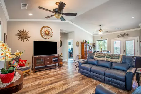 22587 Elk Trl E, Redding, CA 96003 photo 2