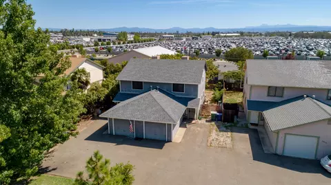 2065 Charade Way, Redding, CA 96003 photo 32