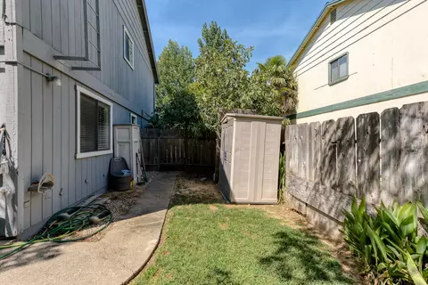2065 Charade Way, Redding, CA 96003 photo 8