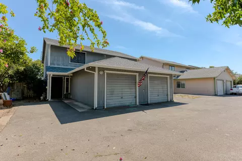 2065 Charade Way, Redding, CA 96003 photo 2