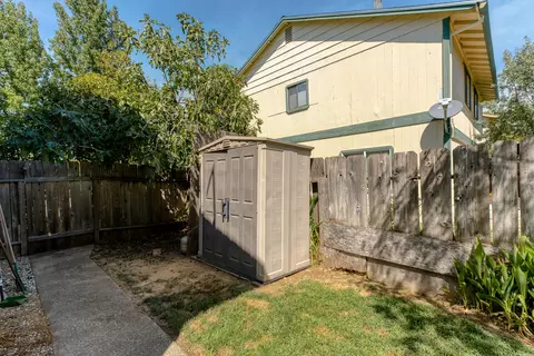 2065 Charade Way, Redding, CA 96003 photo 7