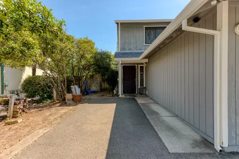 2065 Charade Way, Redding, CA 96003 photo 5