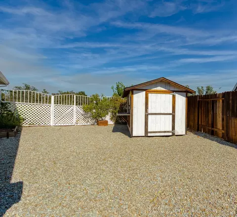 4437 Autumn Mist Ln, Redding, CA 96001 photo 9