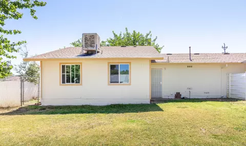 1920 Spruce Cir, Anderson, CA 96007 photo 18