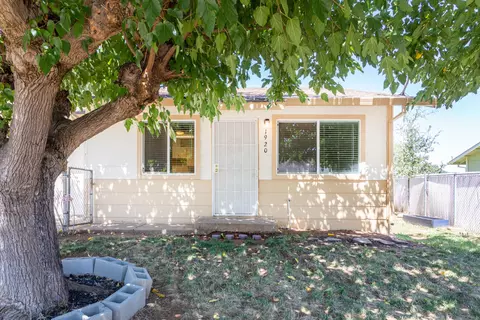 1920 Spruce Cir, Anderson, CA 96007 photo 3