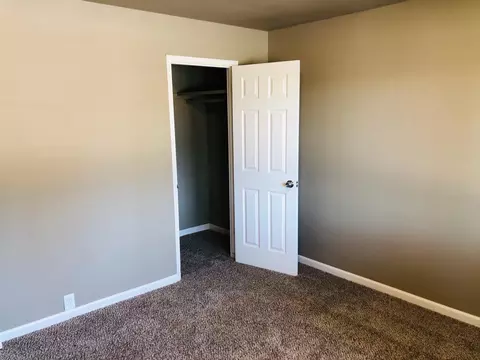 1070 De Moll Dr, Redding, CA 96002 photo 9