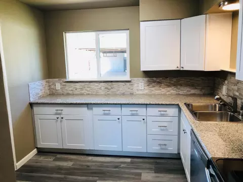 1070 De Moll Dr, Redding, CA 96002 photo 12
