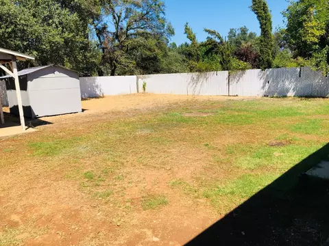 1070 De Moll Dr, Redding, CA 96002 photo 17