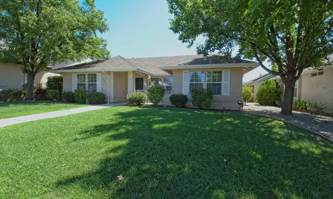 1999 Vineyard Trl, Redding, CA 96003 photo 2