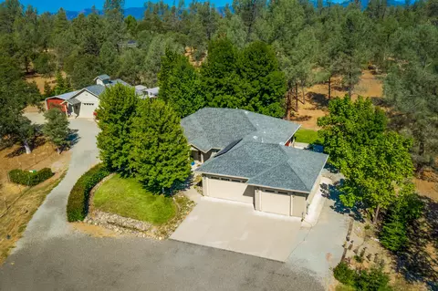 20900 Elvina Way, Redding, CA 96003 photo 3