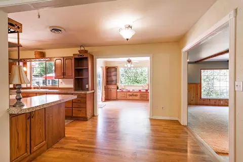 5754 Fagan Dr, Redding, CA 96001 photo 10