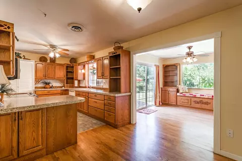 5754 Fagan Dr, Redding, CA 96001 photo 7