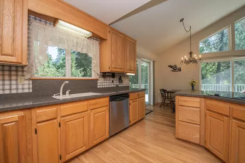 101 Hazelwood Ln, Coffee Creek, CA 96091 photo 20