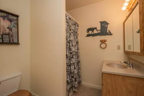 101 Hazelwood Ln, Coffee Creek, CA 96091 photo 23