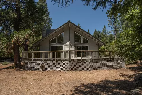 101 Hazelwood Ln, Coffee Creek, CA 96091 photo 1