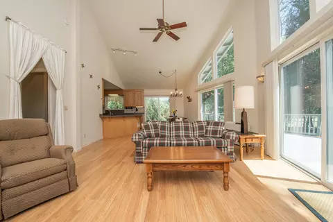 101 Hazelwood Ln, Coffee Creek, CA 96091 photo 3