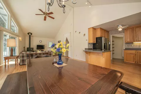 101 Hazelwood Ln, Coffee Creek, CA 96091 photo 13