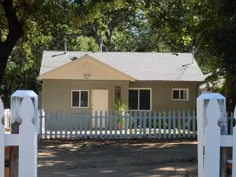 1137 Oak St, Red Bluff, CA 96080 photo 6