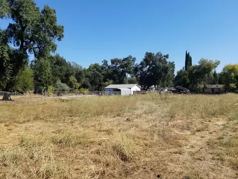 3036 Sacramento Dr, Redding, CA 96001 photo 7