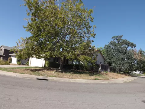 529 Shell Dr, Redding, CA 96003 photo 4