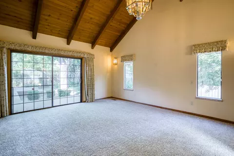 544 Royal Oaks Dr, Redding, CA 96001 photo 31