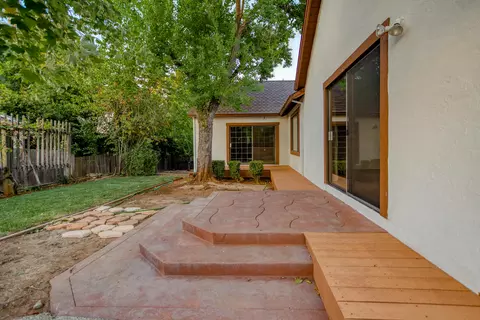 544 Royal Oaks Dr, Redding, CA 96001 photo 45