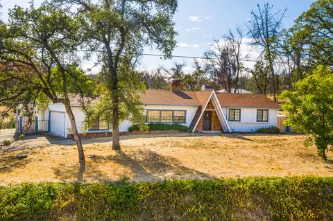 10080 Victoria Dr, Redding, CA 96001 photo 1