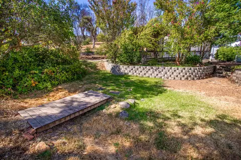 10080 Victoria Dr, Redding, CA 96001 photo 32
