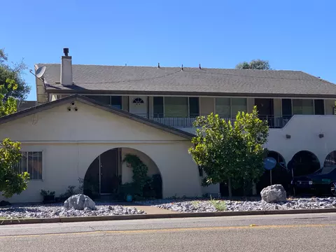 2072 Victor Ave, Redding, CA 96002 photo 2