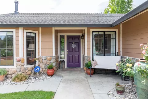 2745 Flagstone Ct, Anderson, CA 96007 photo 3