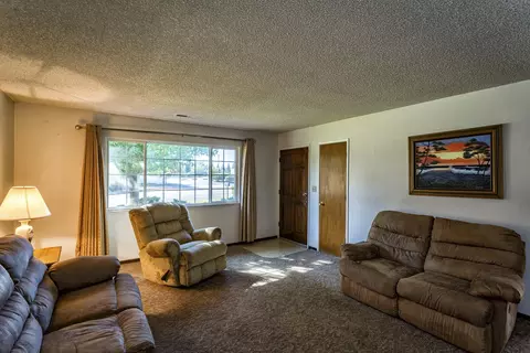 2633 Shasta View Dr, Redding, CA 96002 photo 3
