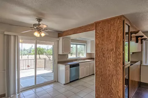 20879 State Highway 299, Redding, CA 96003 photo 17