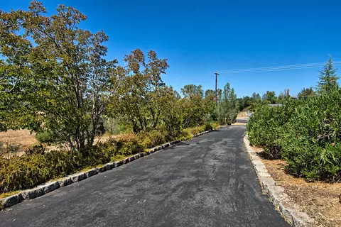 20879 State Highway 299, Redding, CA 96003 photo 36
