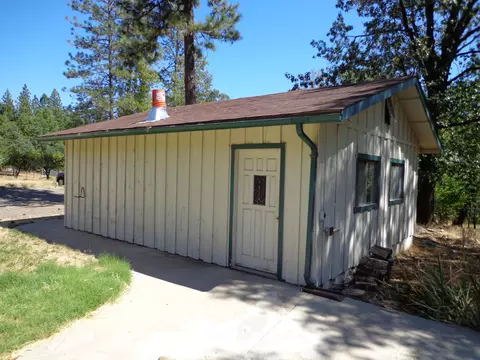 15936 Valhalla Dr, Oak Run, CA 96069 photo 8