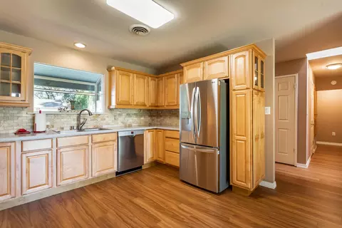 1229 Ledell Dr, Redding, CA 96002 photo 7
