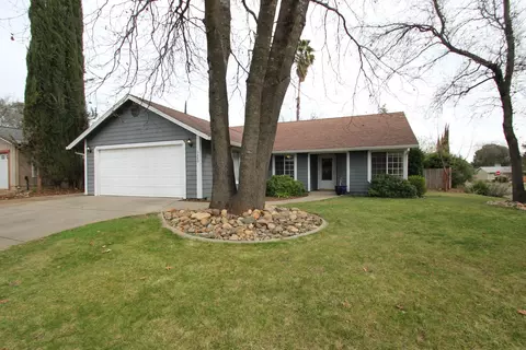 3889 Cirrus St, Redding, CA 96002 photo 1