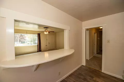 2493 Waldon St, Redding, CA 96001 photo 8
