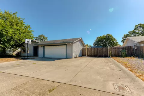 1481 Calexico Dr, Redding, CA 96003 photo 2